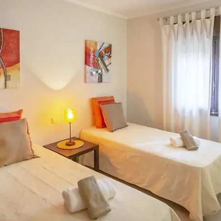 Laurus Appartement *